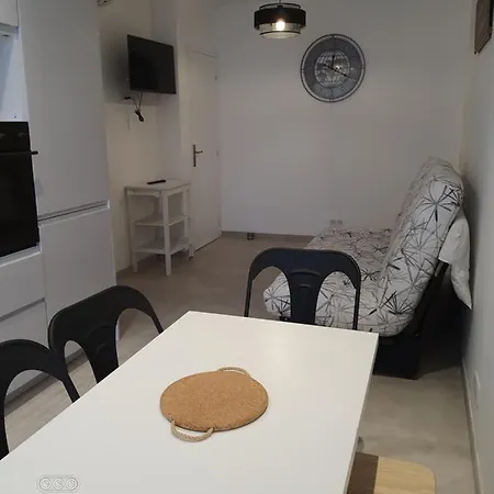 Les Violettes 3 Pieces Centre Apartamento Antibes
