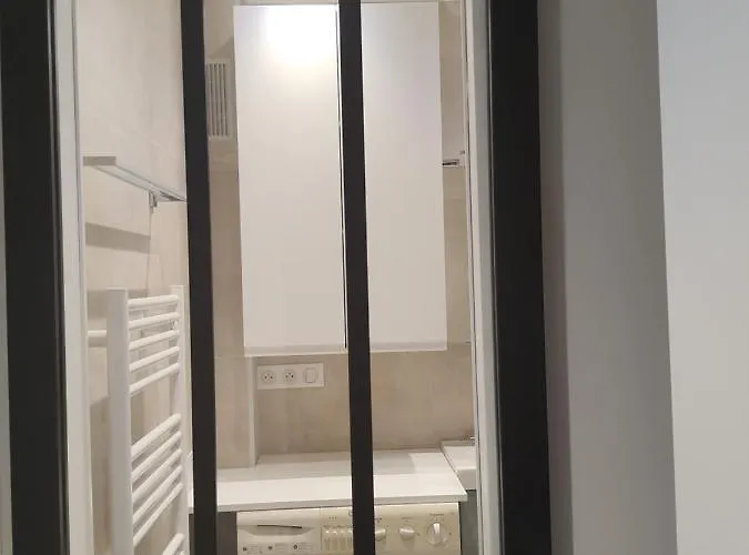 Les Violettes 3 Pieces Centre